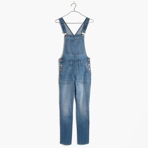 MADEWELL Skinny Cropped Overalls in Hewitt Wash F1631